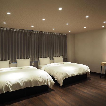 Day Chen Hotel Yilan Ngoại thất bức ảnh