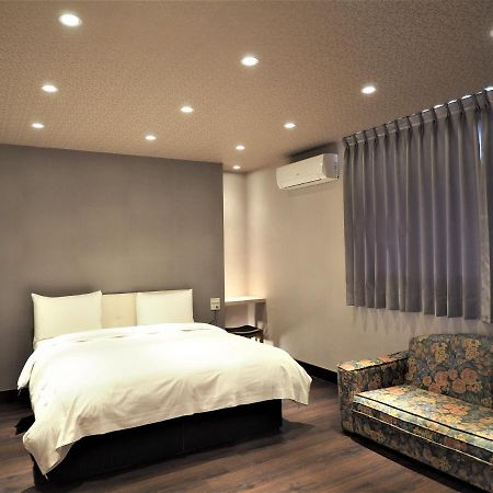 Day Chen Hotel Yilan Ngoại thất bức ảnh