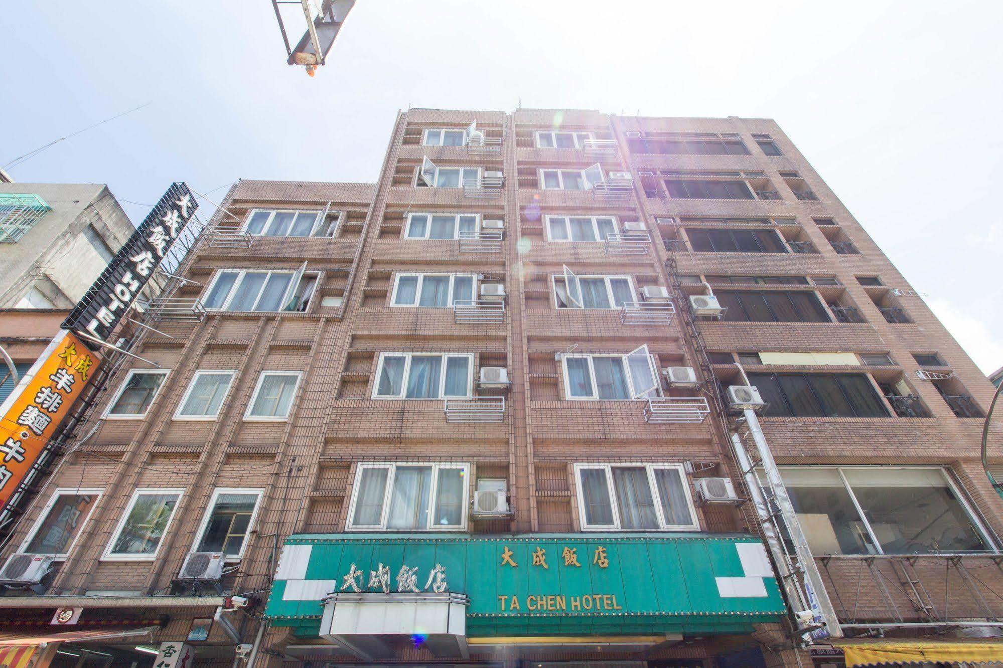 Day Chen Hotel Yilan Ngoại thất bức ảnh
