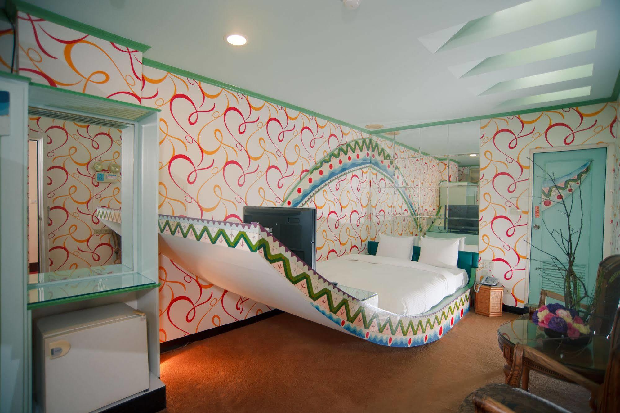 Day Chen Hotel Yilan Ngoại thất bức ảnh